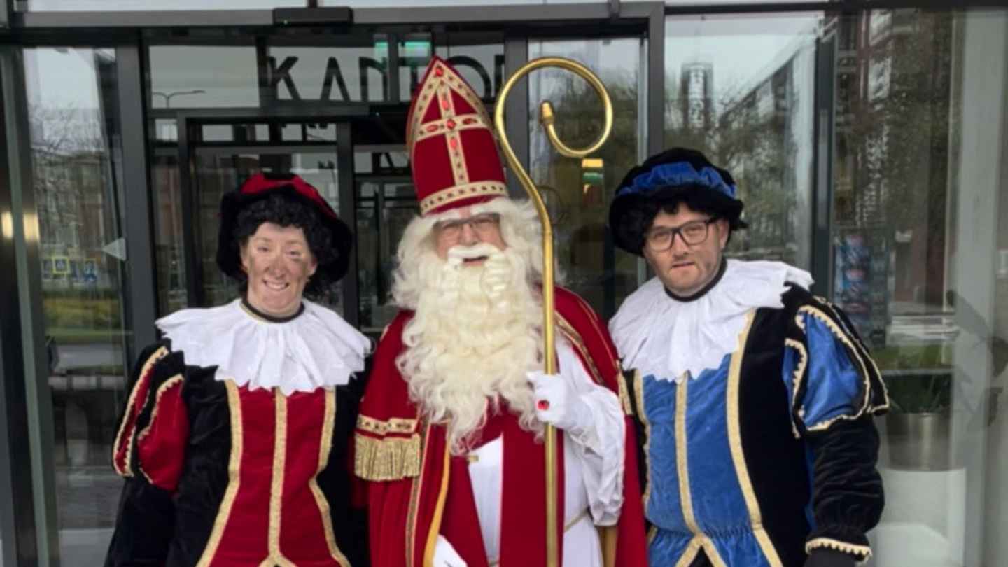 Sinterklaasfeest bij Eudokiaplein